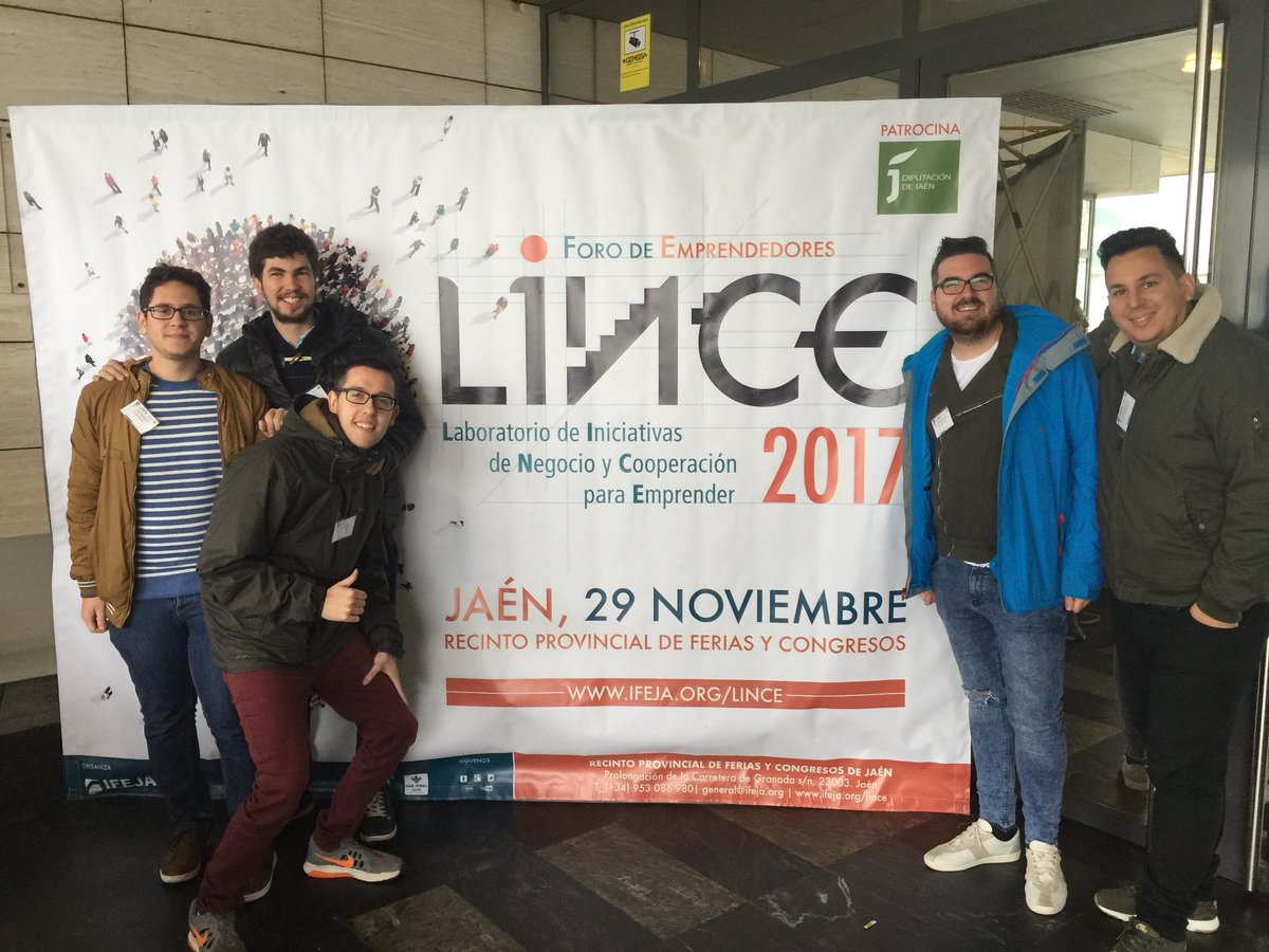 rcocera's tweet photo. Hoy transladamos el aula de #EIE #2DAM AL #ForoLINCE2017 con el proyecto @QedappCOM https://t.co/heBgaXx458 #emprendimiento https://t.co/K3TMkCubv9