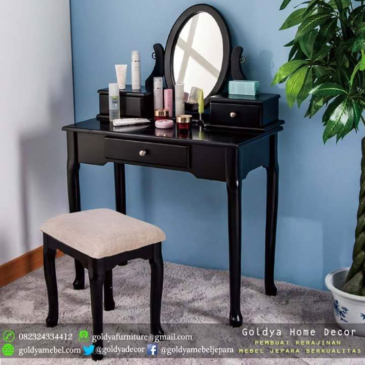 GoldyaDecor's tweet photo. #mejarias #cerminrias #frenchfurniture #mebelmahoni #handmadefurniture #AyoKeTangerang #프리스틴_신인상_축하해 https://t.co/Vo5PapeCha
