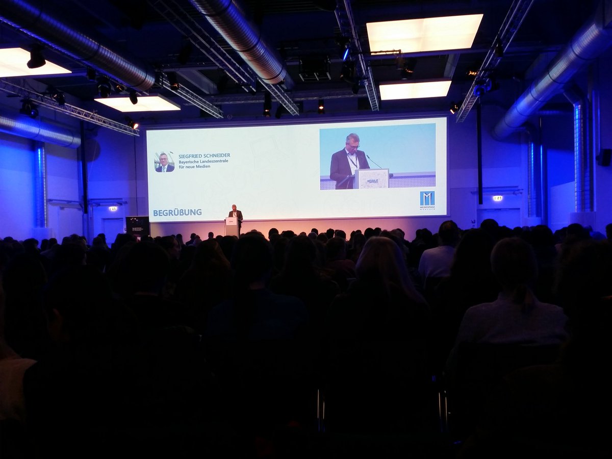 schmitt_comm's tweet photo. Neue #Trends - heute präsentiert auf dem bei #MobileMediaDay  im #Würzburg. #MMD17 #MMD #mobile https://t.co/opHa4UGQjD