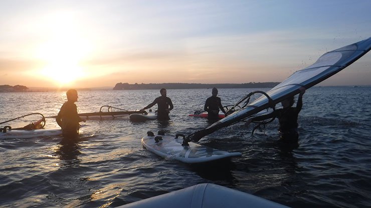 RYA's tweet photo. Get your windsurfing up to speed https://t.co/6VGTXjxnY9 ⛵️🌬 https://t.co/jjnXENfhJ9