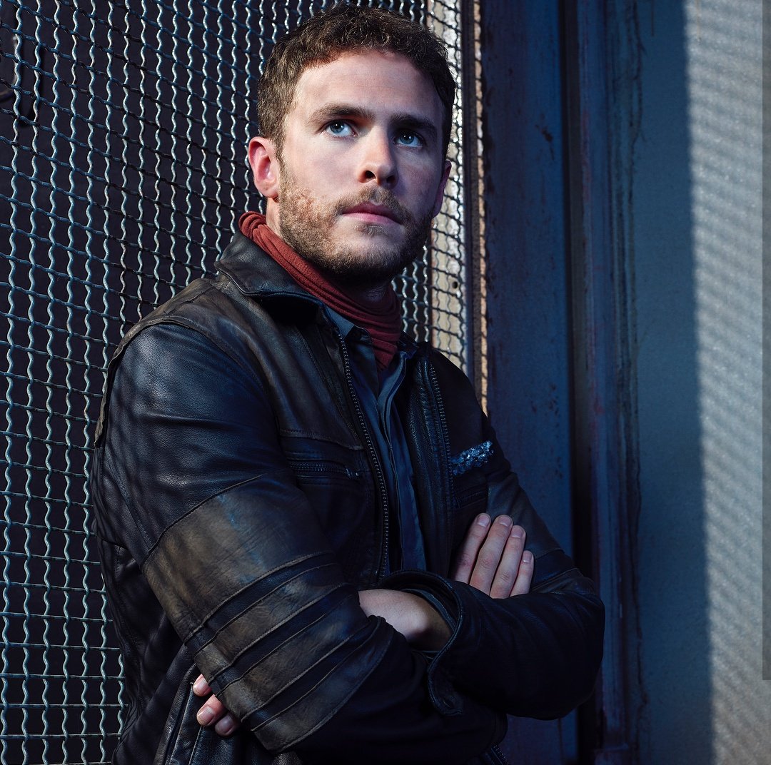 my kink: fitzsimmons in leather jackets