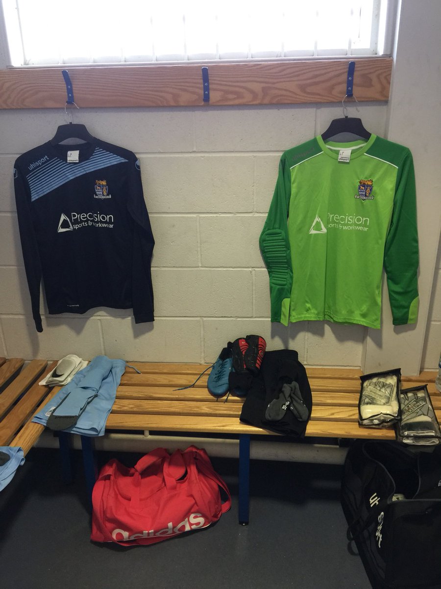 Huge thanks to our shirt sponsor <a href="/precsportsshop/">Precision Sports</a> <a href="/PrecSports/">Precision Sports</a> #girlpower #thisgirlcan <a href="/StNeotsTownFC/">St Neots Town F.C. Official</a> @StNeotsSFC