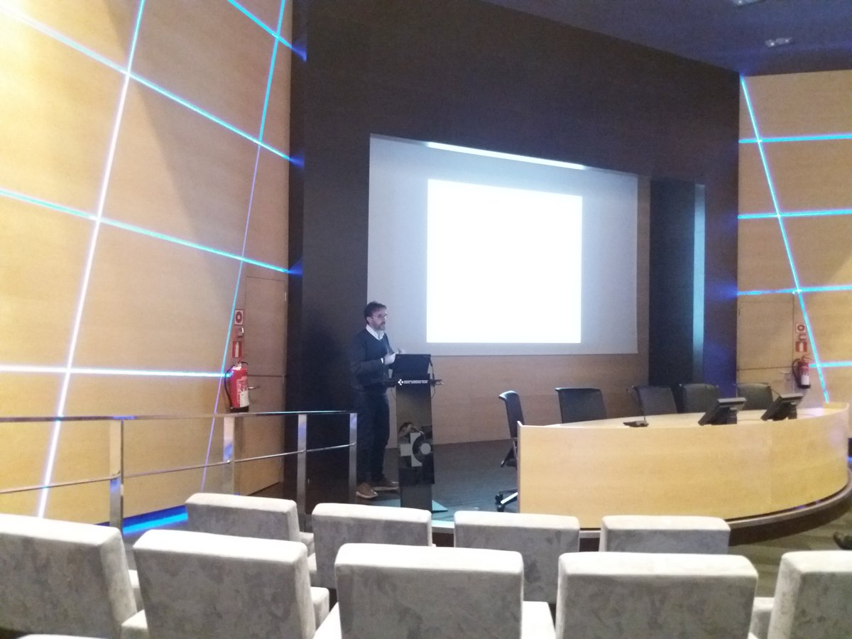 Proteomics_CNB's tweet photo. Proteomic identification of factors mediating metastasis in breast cancer. Dr. Joaquín Arribas. @VHIR_ #VHIO @biocrucesHRI @CICbioGUNE @upvehu #VIIIRCPC #Proteomics https://t.co/yQS9e2tZlz
