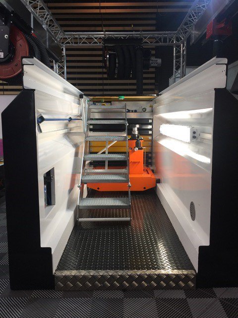 PremierPits's tweet photo. Mel joined the team at Xpertive last week at Solutrans in Lyon. The stand included a #premierpit made for #xpertive with an #asp cover. A very successful show! https://t.co/exxFpTCB1I