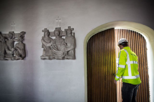 In voormalig Tilburgs tehuis Sint Jozefzorg, een ontwerp van Jos Bedaux, bouwen Heijmans-collega's nieuwe sociale huurwoningen heijmans.nl/nl/verhalen/ho…
