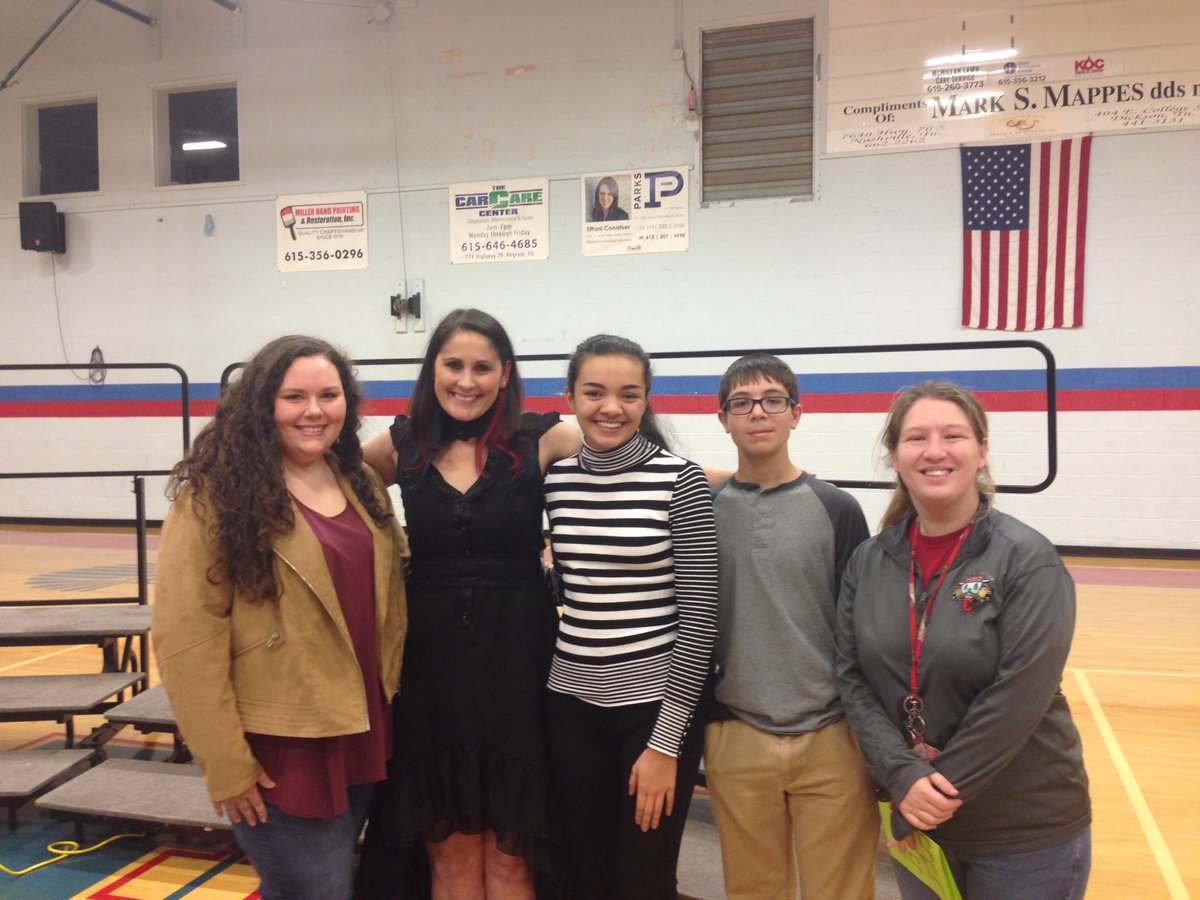 denniskd17's tweet photo. CCCHS (former CMS) students help start a tradition at HMS by singing in the annual winter chorus concert. @cheathamcubs @CCBOE @HMSIndians https://t.co/hLALPLiAPQ
