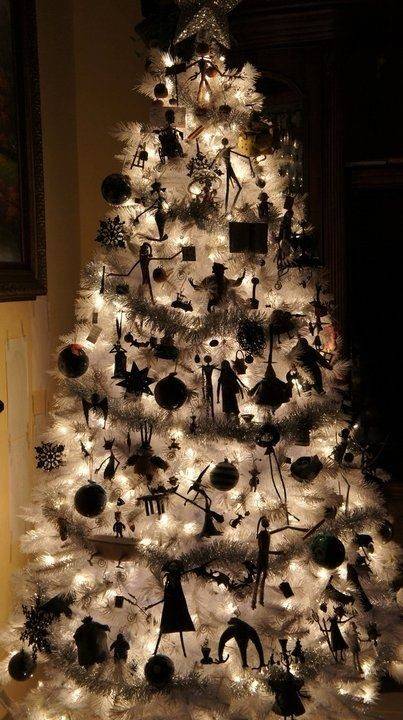 PyroPetCandles's tweet image. We love this #NightmareBeforeChristmas tree! 💀 Know someone who should have a tree like this for #Christmas?