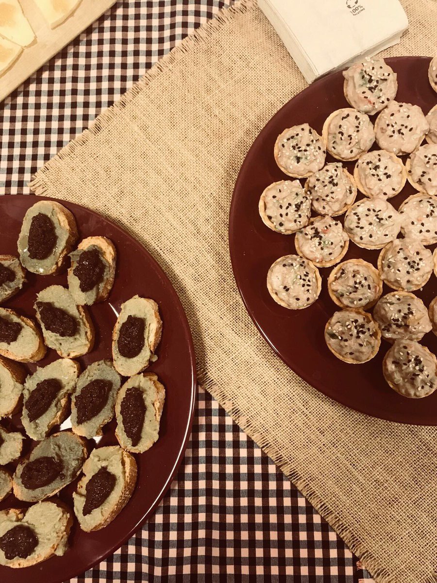 emprendeverde's tweet photo. Ponemos el punto final con muy buen sabor de boca gracias al catering preparado por @espigoladors #ConectaCircular https://t.co/lJo7McskNa