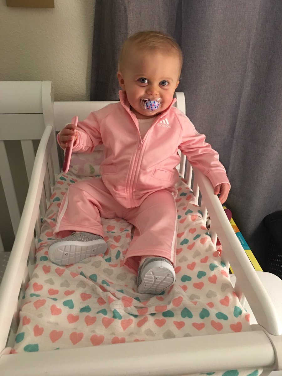 ArielWeave's tweet photo. @janemarielynch you’re my babies inspiration this morning https://t.co/HvAACnlGdN