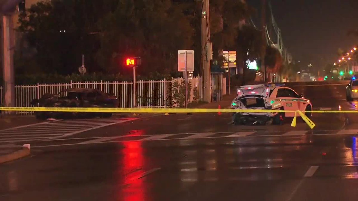 Miami-Dade police sergeant involved in crash in North Miami bit.ly/2j1B6QM?utm_so… https://t.co/LEx4HQSwGE