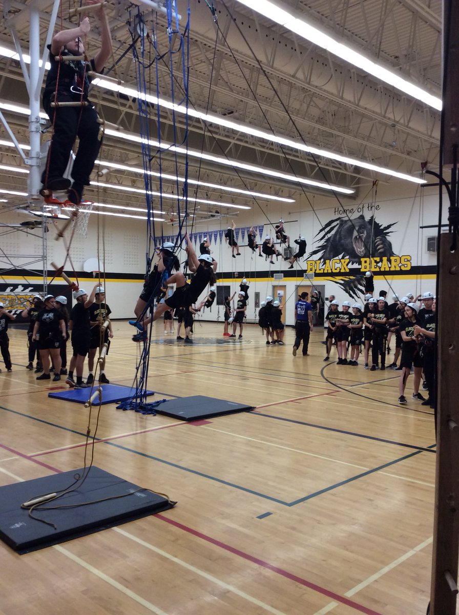 SJDBPhysEd's tweet photo. @NewHeightsClimb is baaaack #iLovePhysEd #PPL1O #PPL2O #kinestheticgeniuses https://t.co/BihcxnVyMM