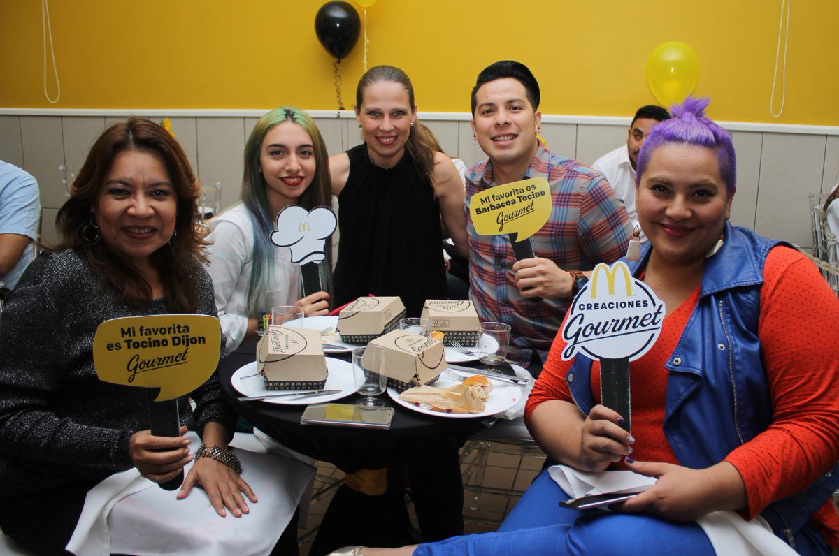 EliNDnoticias's tweet photo. @McElSalvador  Presentó su línea Creaciones Gourmet https://t.co/20j2Cz7zGb