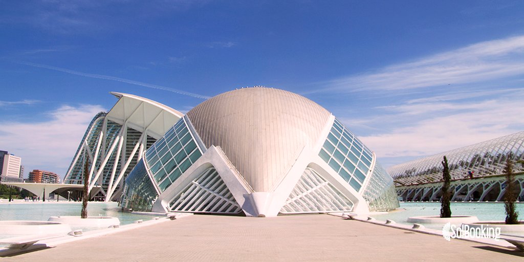 solbooking's tweet photo. Entra en el 2018 con los  espectaculares fuegos artificiales de #Valencia . 4 días en los mejores #hoteles de la ciudad. ¡No te quedes sin el tuyo! https://t.co/Peb96esOzQ
#SolBooking #travel #findeaño #party  #fireworks #familia #friends https://t.co/nccji71a7J