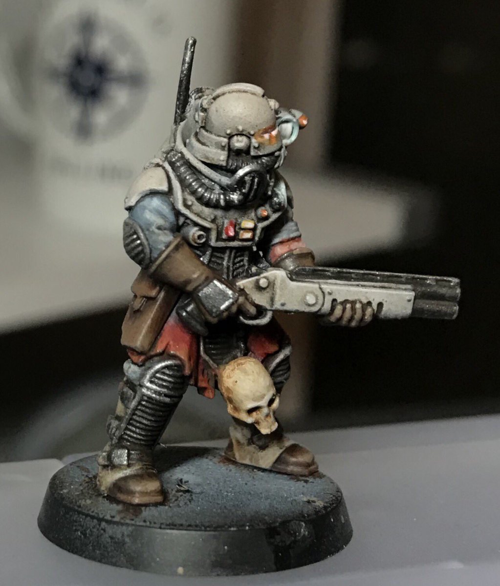ACoatofGrey's tweet image. Mission is a go #necromunda. Color scheme for my hired guns working for the Inquisition/Mechanicus. #thecompanymen