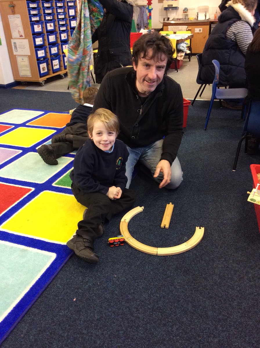 GuilsboroughPri's tweet photo. What a super stay and play session today in our Reception Class! Thank you to the parents for their continued support #learningtogether #excitingplay #weappreciateyoursupport https://t.co/xMksVYPsVa