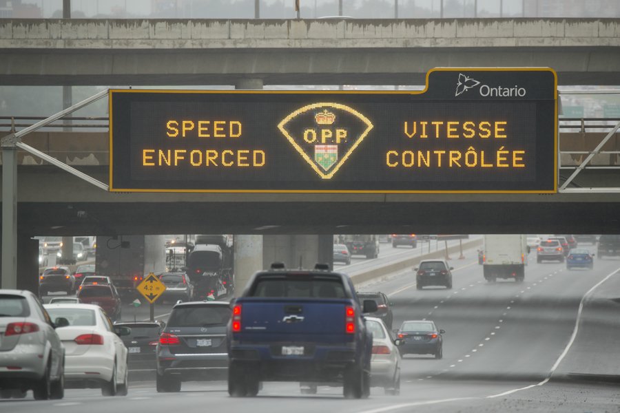 OPP_HSD's tweet photo. G2 driver stopped on #Hwy401 at Leslie St for going 207km/hr.
Driver had alcohol in his body, he is charged with stunt driving and being a young driver with BAC above zero.
#7DaySuspension #7DayImpound https://t.co/4uzpnuJXoQ