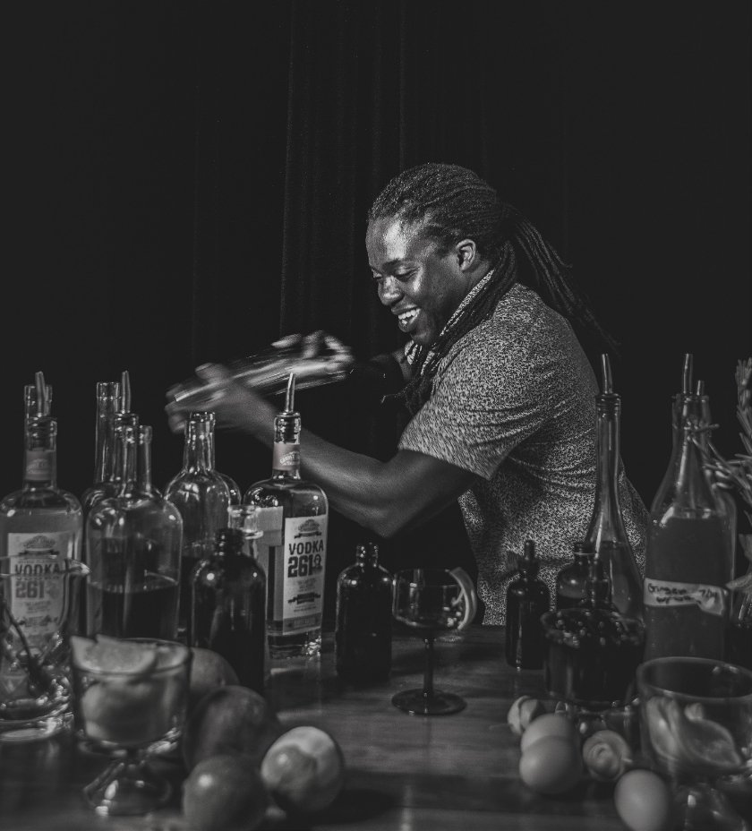southmag's tweet photo. Meet Sidney Lance, @GhostCoastDist 's bartender, working up something really good in their in-house bar, The Cocktail Room. #ghostcoastdistillery #southernspirits
https://t.co/IaFoYuTVh2 https://t.co/7VybKPf7mY