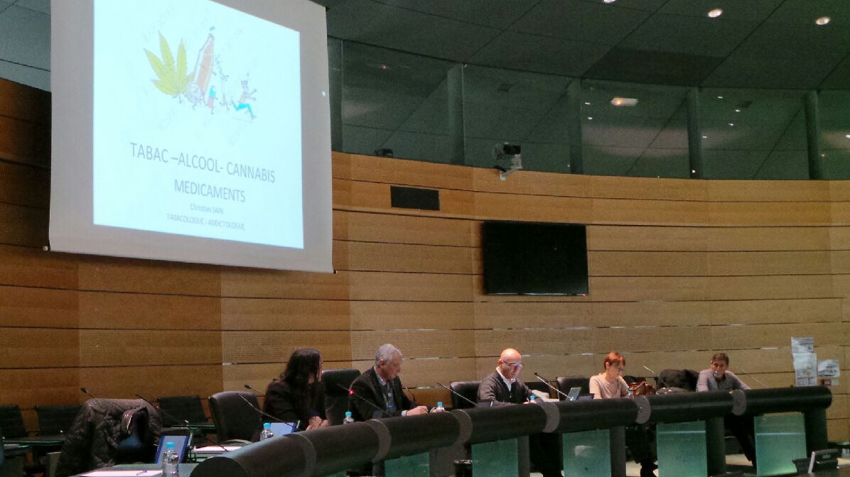 cismonte2b's tweet photo. Conférence sur les addictions à l’Hôtel du Département de la Haute-Corse #cd2b
Dipendenze inde l'ambiente prufeziunale https://t.co/IpJ6BEjGzx