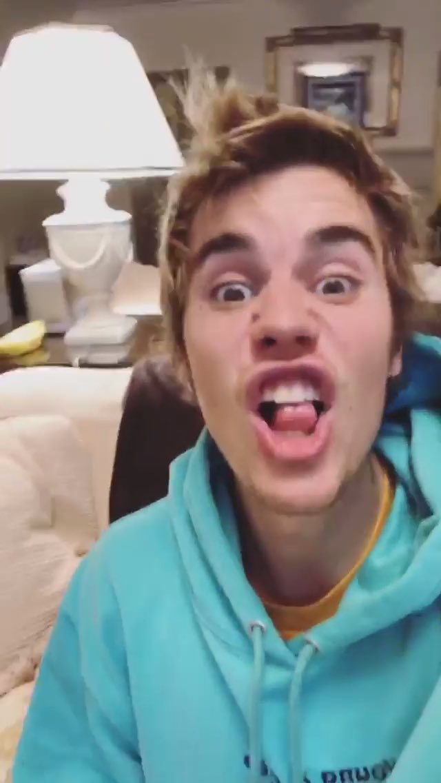 jdbiebertg's tweet photo. I LOVE THIS DORK. https://t.co/kgNQNDMXzk