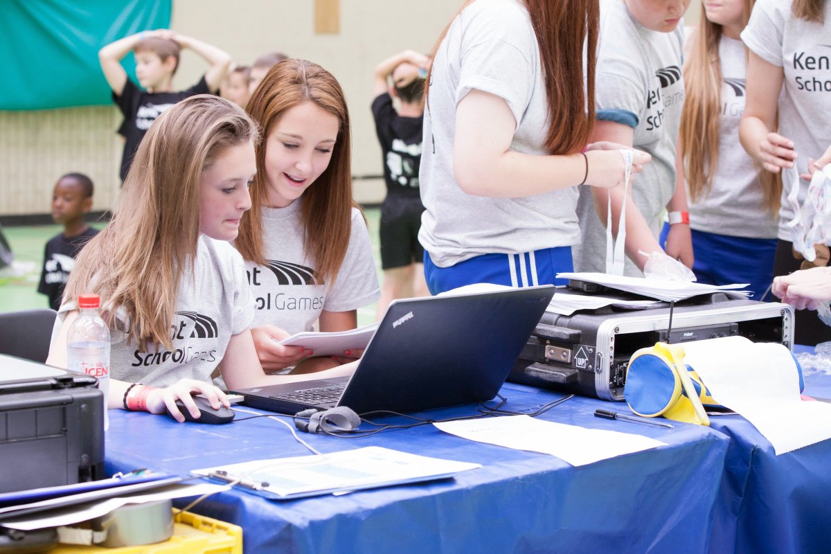 YourSchoolGames's tweet photo. There are loads of prizes to be won this year for those schools who get involved with blogging on the School Games website! Find out more about these opportunities here: https://t.co/66dvZwjGT5 https://t.co/SyDWArPOCn
