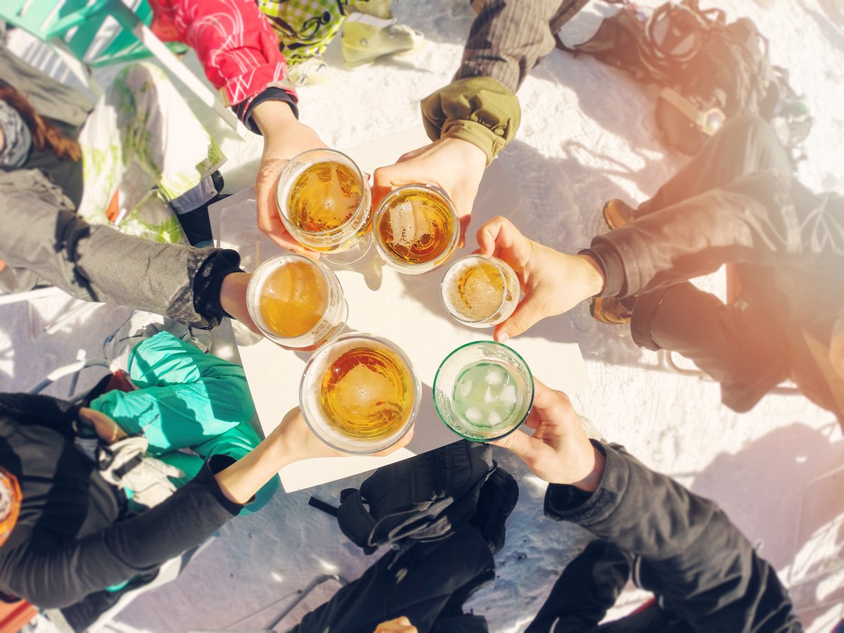 hunterchalets's tweet photo. Read our latest blog to find out why your corporate ski trip should be with Hunter Chalets this year. #ski #corporateevents #corporate #incentive #dumpalert https://t.co/CeZetlMNup https://t.co/ZUYqYTJOwU