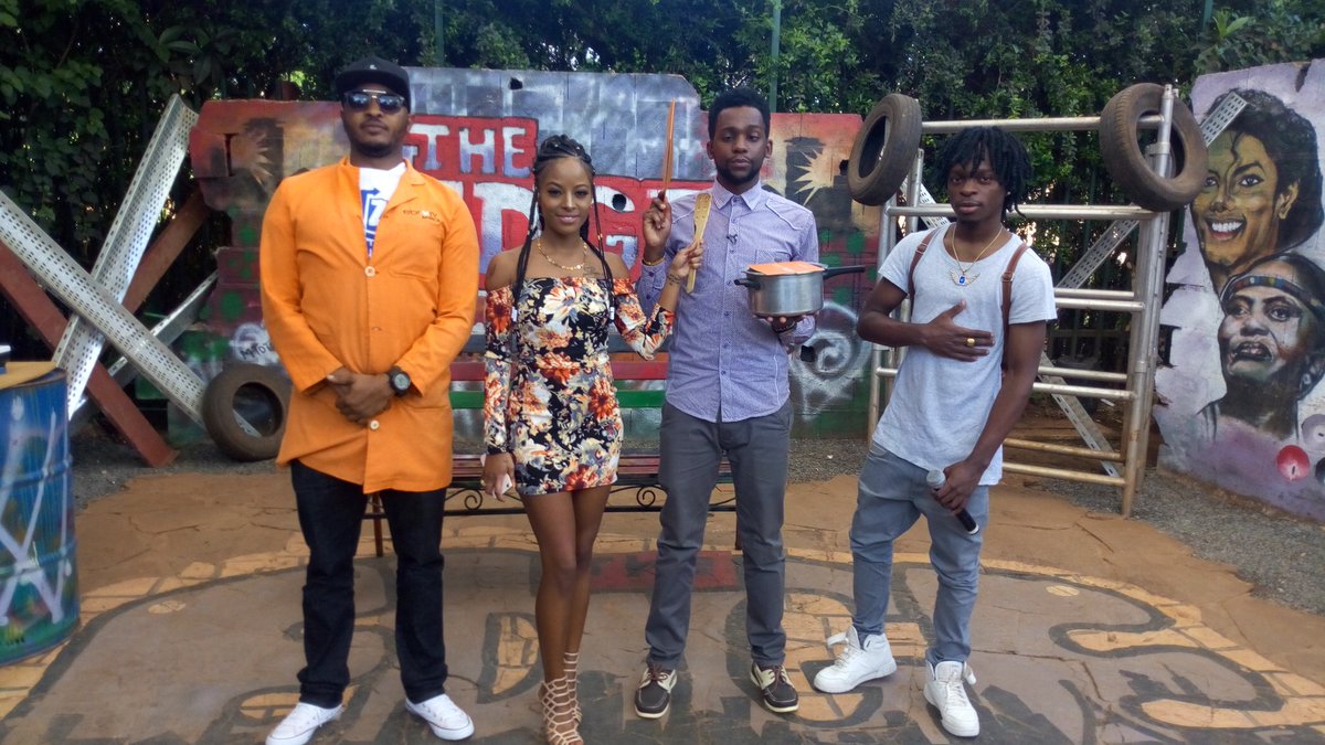 #WhatsUpWednesday Challenge accepted #InaugurationKe with hosts <a href="/dpweke/">Daniel Weke</a> <a href="/ETHADEEJAY/">DEEJAY E</a> <a href="/lola_hannigan/">Lola Hannigan</a> and <a href="/ShaqTheYungin/">SHAQTHEYUNGIN</a> on <a href="/EbruTVKenya/">EbruTVKenya</a> #TheEdge254