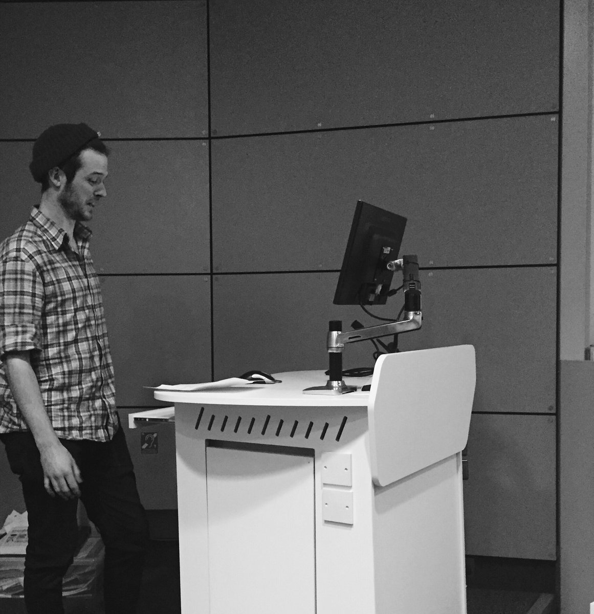 Vittoria_St's tweet photo. Great to hear about the practice of #RobAnderson #RosieDeegan #KateHaywood #ambiguousimplements https://t.co/EhyAY8e5ZN