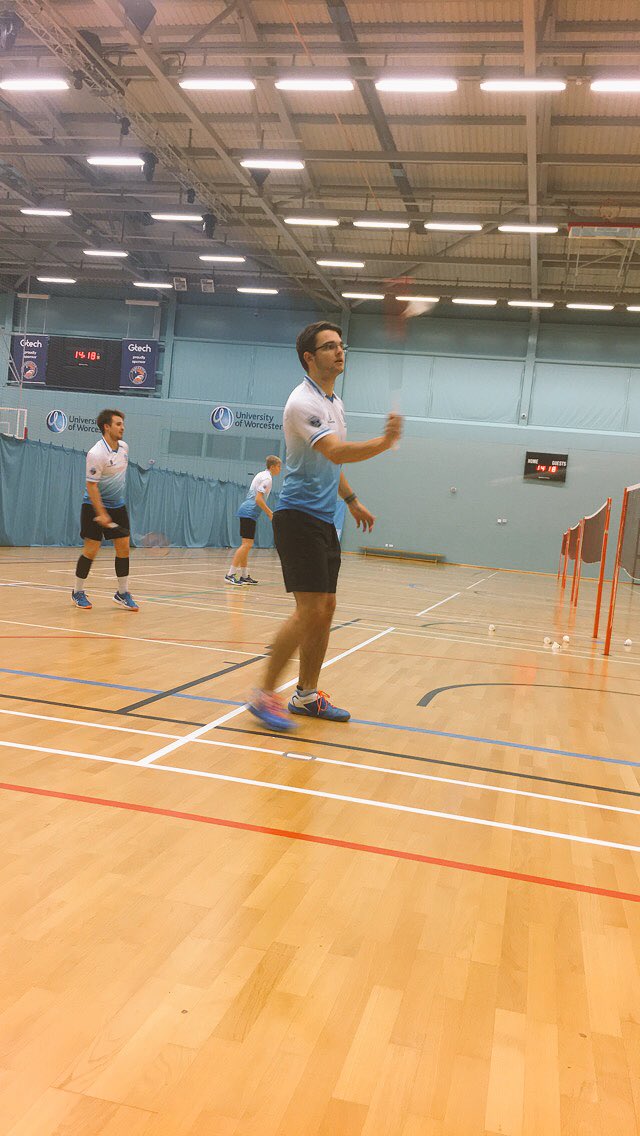 Sinners2014's tweet photo. Our former chairman and one of our beautiful flyers are also out today showing their support for Men’s Badminton vs Warwick uni #TeamWorc 🏸🎀 https://t.co/SqIAnAMD2o