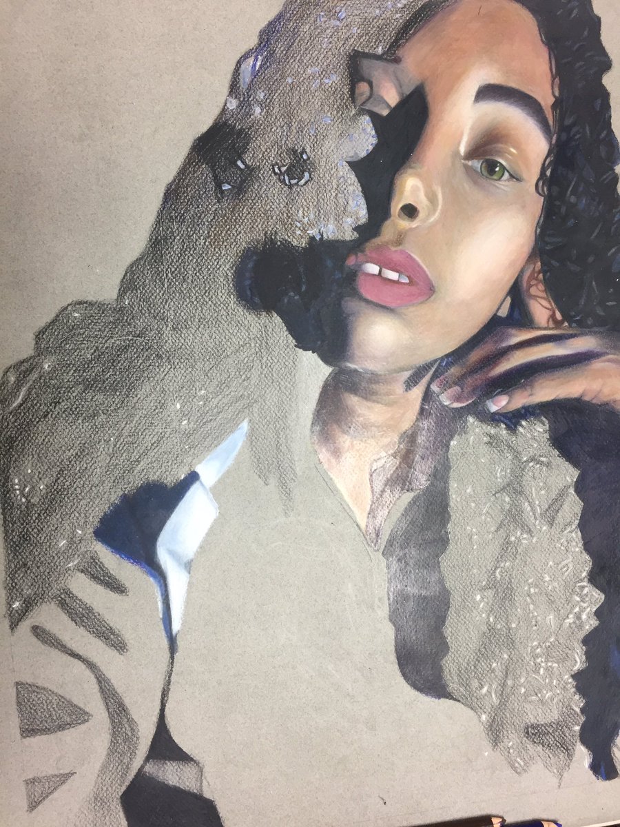 CBHS_VisualArt's tweet photo. Entering the home stretch on our portraits in Drawing; you can almost feel the emotion! #drawing #scholastic #rightinthefeels https://t.co/cAixsAnwBV