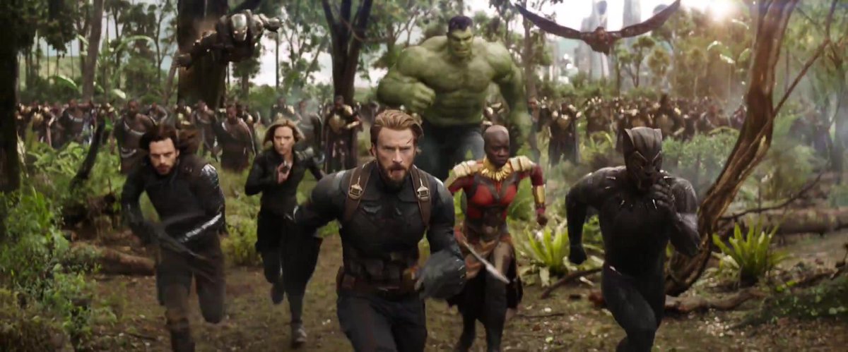 81sevans's tweet photo. 😱🤩 OMG!!! @ChrisEvans looks so sexy. #beardcap #CaptainAmerica #AvengersInfinityWarTrailer https://t.co/0pasV9rVOl