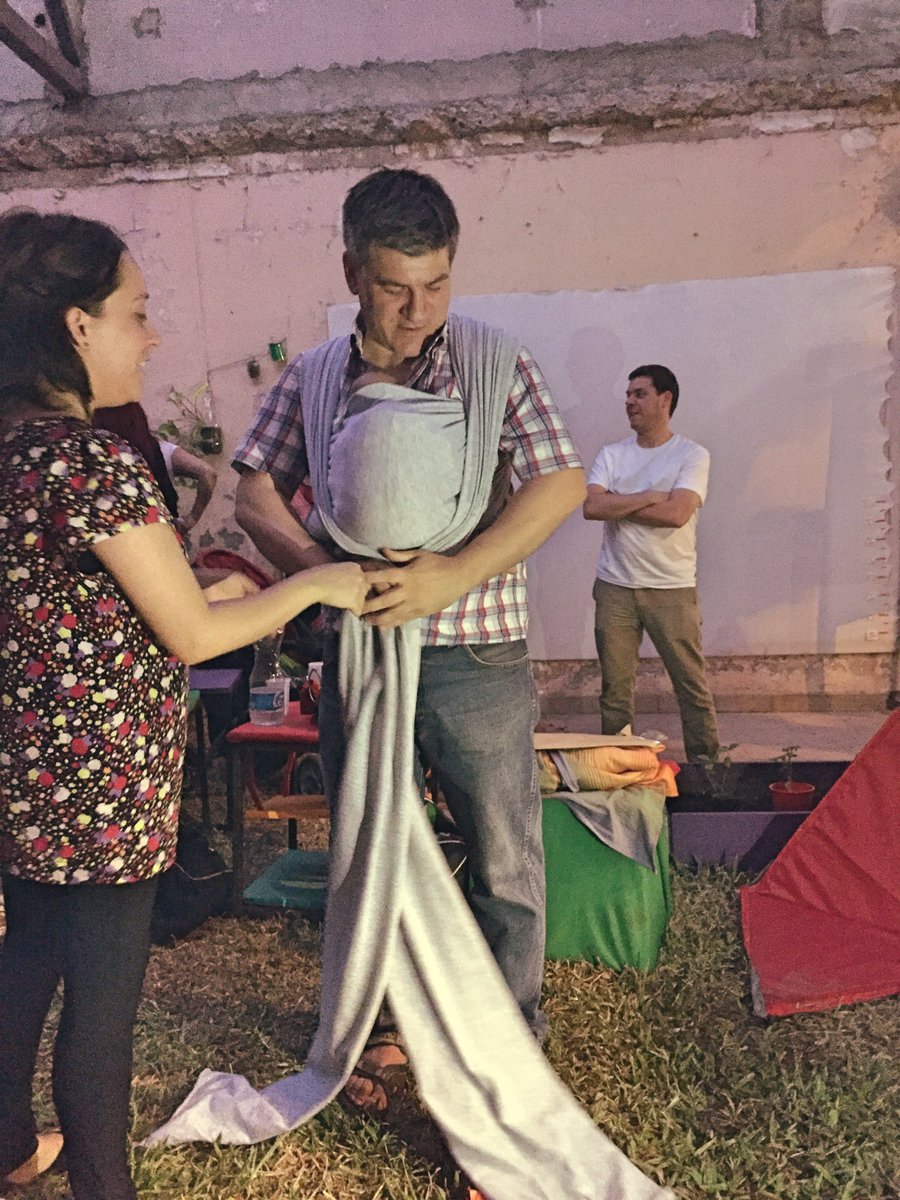 _veritomansilla's tweet photo. #aUPA Space. Babywearing Workshop #aUPAProject https://t.co/HtNN9Ijywa @Urban95cm #CitiesandChildhood #CitiesandCare #UrbanismandGender #Tucuman https://t.co/RwDqLomkYl