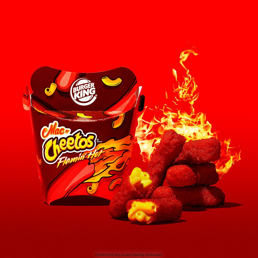BurgerKing's tweet photo. @ChesterCheetah 🔥🔥🔥🧀 #itsLIT https://t.co/2qUc76WEar