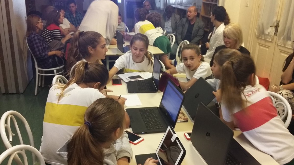 carogoin's tweet photo. #VLL Cierre con clase abierta. Habilidades expuestas. Felicitaciones por el esfuerzo. @AlisonSiegel @BDSPrimary https://t.co/yf0NeFJJkN