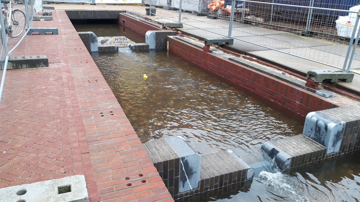 PeekHans's tweet photo. Vandaag de Sint Jansbeek getest. Afgelopen maanden hard gewerkt om vandaag zover te kunnen zijn. Mooie samenwerking tussen @GMBtweet @Hoornstra-infrabouw @gemeentearnhem en @WaterRijnIJssel https://t.co/Brj6ThYbwk