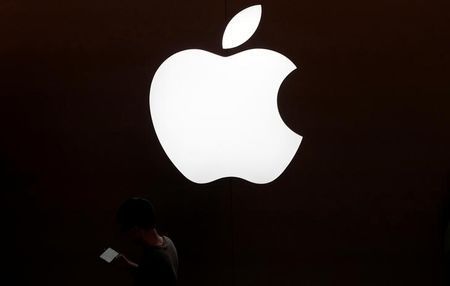 market2dayweb's tweet photo. Apple presenta contrademanda en la que acusa a Qualcomm de infringir patentes https://t.co/x5QGvU1plw https://t.co/Lh0ZSqXpIb