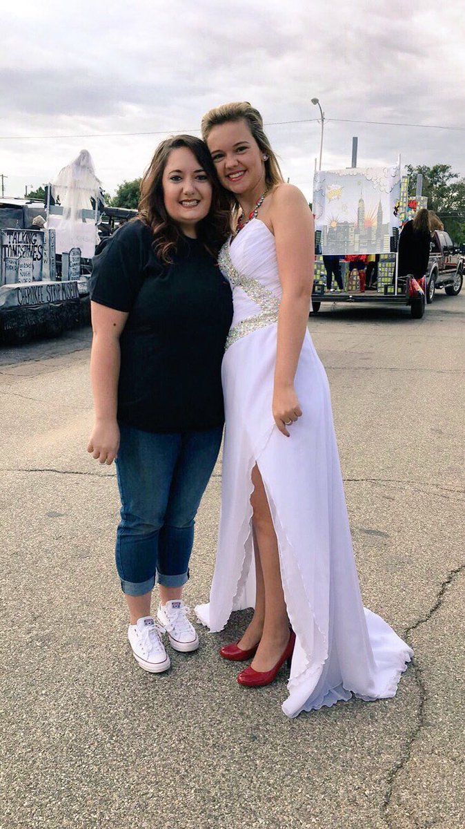 _emiiiiily's tweet photo. Let me tell you about my best friiiiend, well she’s feeling 22!! Happy Birthday @jordash1995  ❤️ YOU!! 🎉🎈🎊 https://t.co/7yGV9BMNXm