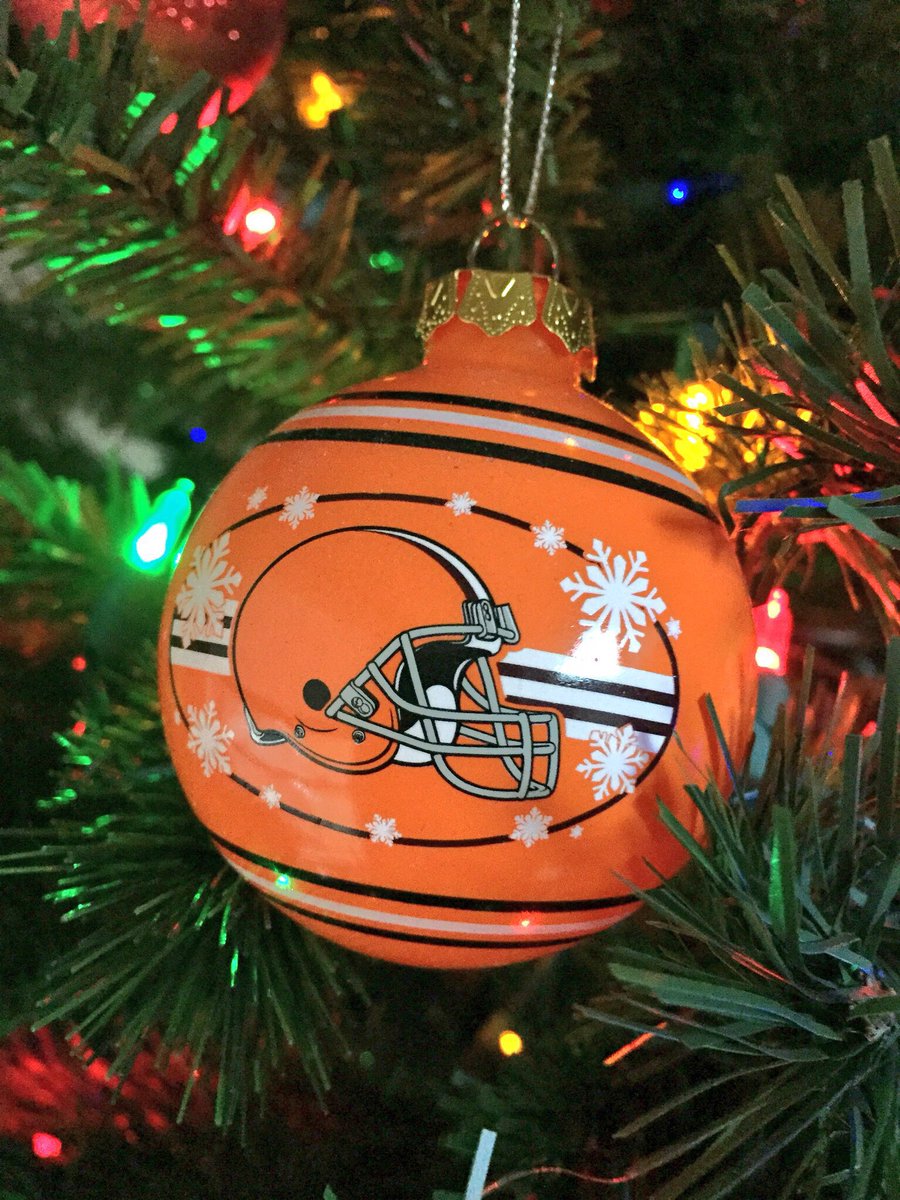 CaseyKnowlton's tweet photo. Colorado Springs, CO is lit! @ESPNCleveland #BrownsGoodKarma https://t.co/tXHRmz4GX4