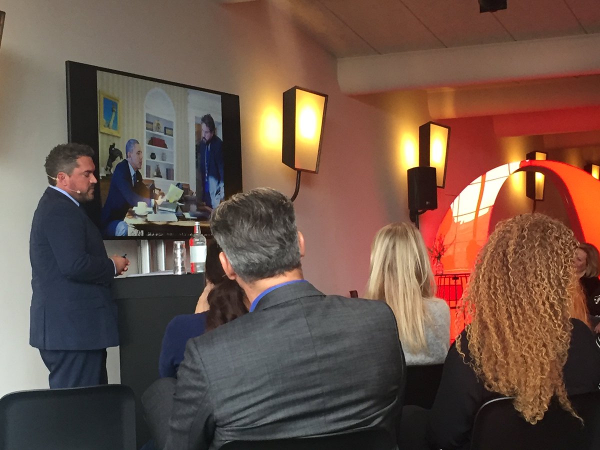 OnnoGout's tweet photo. Official launch van #TheOvalOffice met Obama speechwriter Cody Keenan. Dank voor de uitnodiging @bartvanwanrooij w/ @hanskroonen https://t.co/09Xt1FLp1f