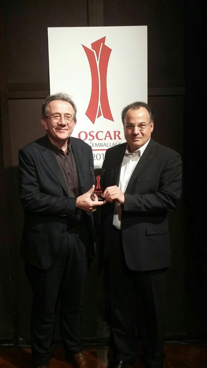 dssmithgroup's tweet photo. DS Smith wins two awards at the “Oscar de l’Emballage”, the French awards for innovation in packaging.
The two winning products are the folding carton G-Vine Grape Dots and the machine Combi 150R. #packagingstrategists https://t.co/FKC9SeUAVF