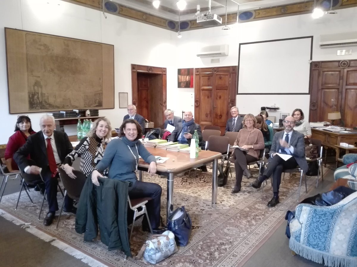 favo_it's tweet photo. Al via i lavori dell'Osservatorio sulla Condizione Assistenziale dei Malati con @favo_it @AIOMtweet #sico #sie #airo #sipo @InfoSIMG @FimmgNazionale @INPS_it #airtum #INTMilano #FedersanitàAnci #cnr @Fiaso_it e @MinisteroSalute https://t.co/oqiMQkuNkz