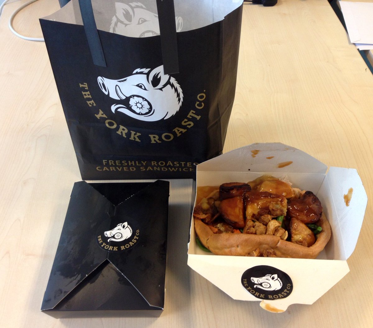 mmunicltd's tweet photo. mmunic team's 1st Christmas lunch of 2017 from @TheYorkRoastCo Chester 😍 Love supporting unique local business and keeping our #EmailMarketing geeks fuelled #Loveroasts Looking for local email marketing? DM us! 📨 https://t.co/TfFAOokkZw