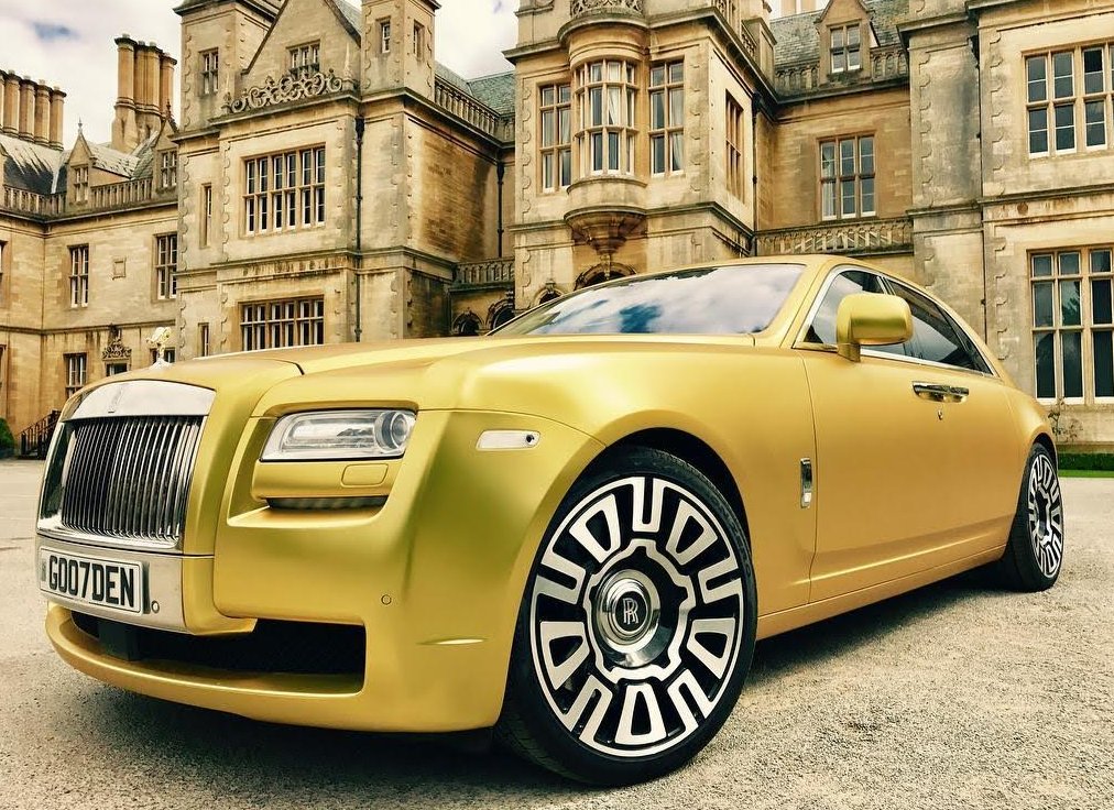 Petercampbell1's tweet photo. End of days.

The first car for sale using BITCOIN has gone on @AutoTrader_UK.

And obviously - OBVIOUSLY - it's a golden Rolls-Royce. https://t.co/ldp2rvtpSK
