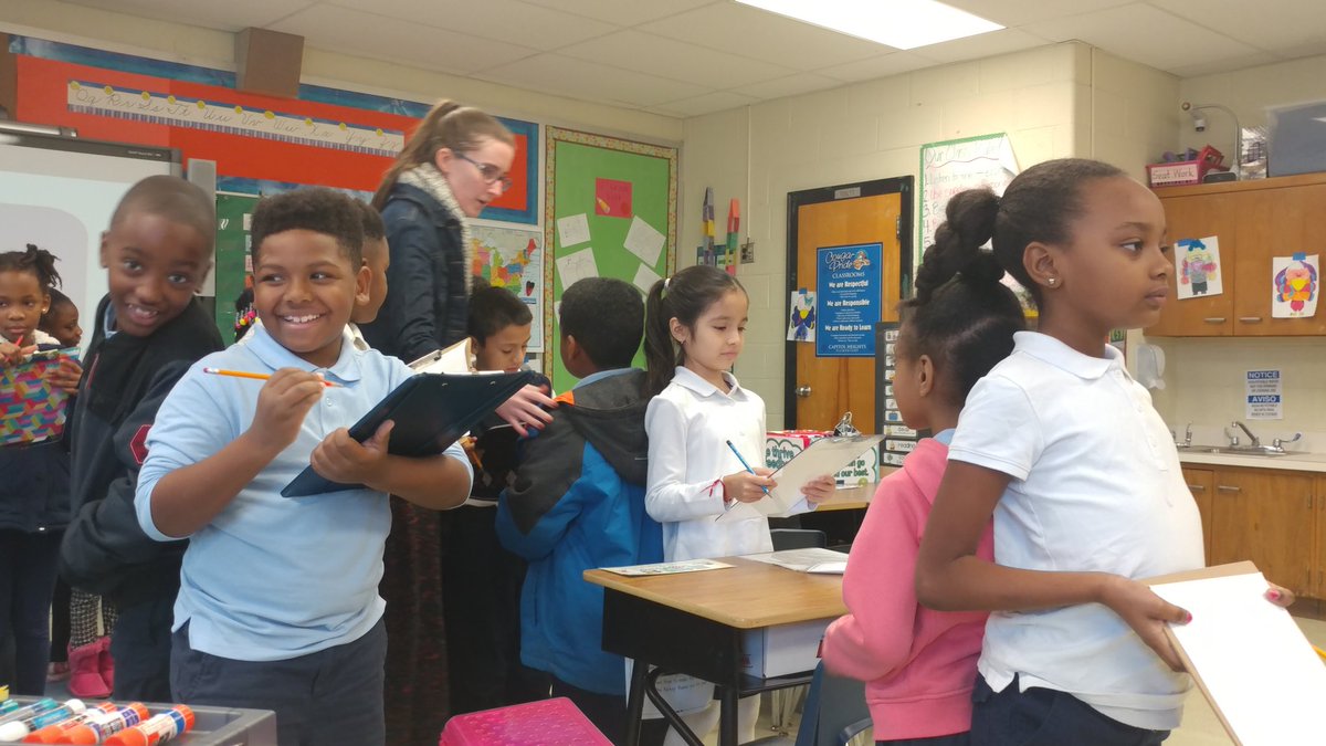 CHES_TAG's tweet photo. When you have a teacher go to a @PGCPSTAG training and they are using strategies/activities they have learned!! ❤it!!! #communicationactivity #chesCollins2 https://t.co/9QthyPP5RP
