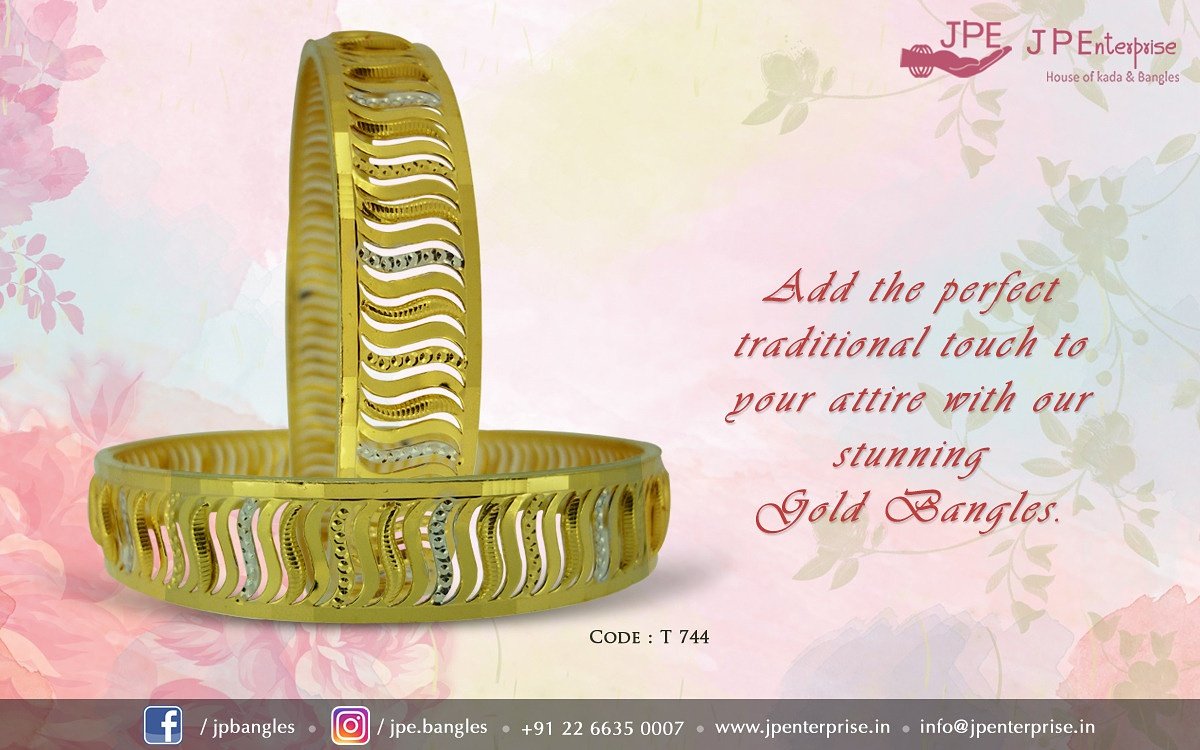 Add the perfect #traditional touch to your #attire with our #stunning #Gold #Bangles. Code : #Fancy T 744 #classicjewellery #antiquebangles #modernjewelry #jewellerycollection #indianjewellery #asianjewellery #ethnicjewellery #royaljewellery #weddingjewellery  #bridalessentials