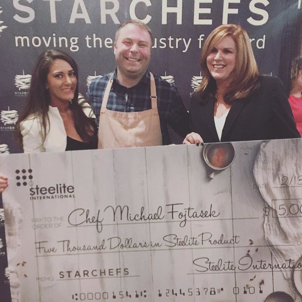 Star_Chefs's tweet photo. The votes are in: congrats to Chef Michael Fojtasek on winning the #ArtOfPresentation Award presented by @steeliteusa! @olamaieaustin is going to look gorgeous decked out in tabletop ware #starchefs https://t.co/qGgmu2J23v https://t.co/f8xgwR6P44