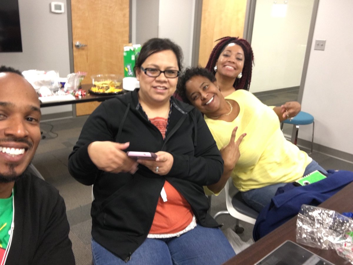 DeanCavailer's tweet photo. Last night of our first graduate class! 😊 &amp; 😢 @rhondaschroeder  is an AWESOME PROFESSOR!!! #ucoedlead #crazycohort @happylivinglife @RaacostaReyna https://t.co/Ndus1wkkP1