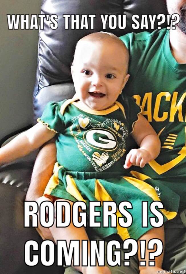 FFRedZone15's tweet photo. @tae15adams Christmas Came Early! "You better watch out, you better not cry, better not pout, I'm telling you why. Aaron Rodgers is coming to town!" https://t.co/SqV92GKqy8