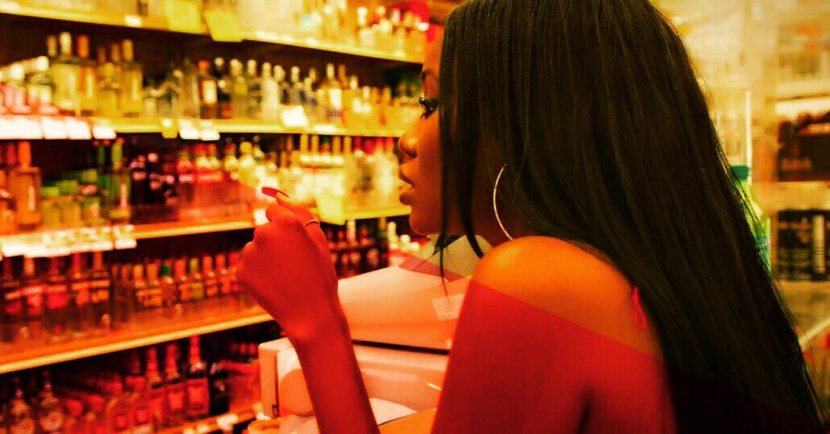 JMSDVS's tweet photo. We love this girl 💡 #2018 #LinkInBio
#JAMESDAVIS #JMSDVS https://t.co/AkxKXdsQsK