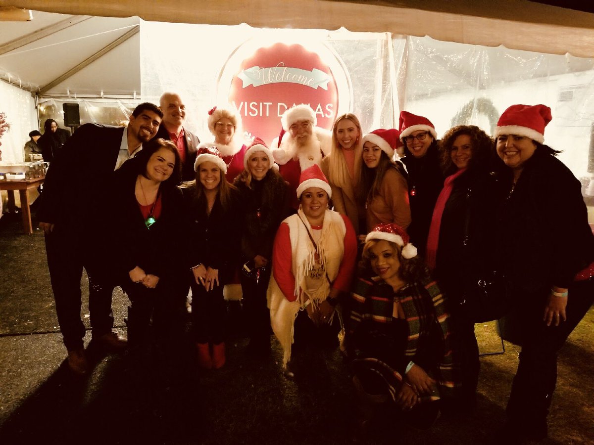 ACCESSTexas's tweet photo. We love our Austin clients @visit_dallas @ACCESSdmc #trailoflights #coffeandtacos #holidaycheer #eventprofs #MeetingProfs @meetingsmeanbiz #accessexperiences https://t.co/dlhSE8n7e6