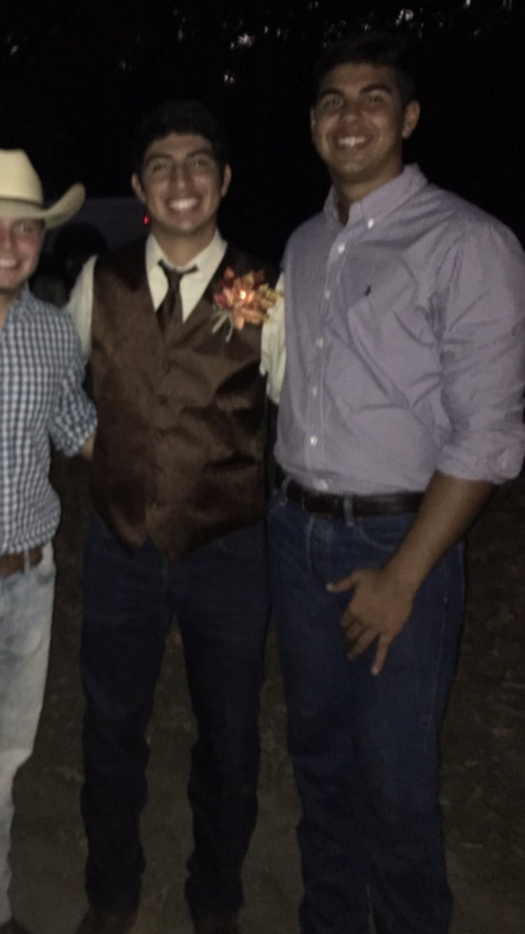 Happy birthday do one of my best friends and closet brothers Jamie Foxx and I heard it s birthday too 
